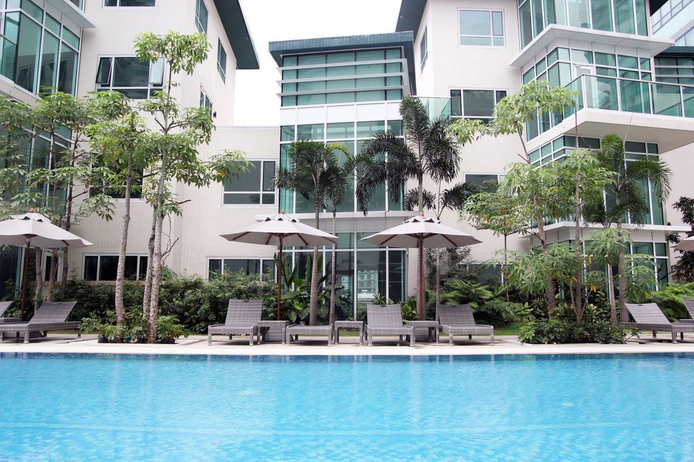 Aruga Apartments By Rockwell Makati Manila Esterno foto